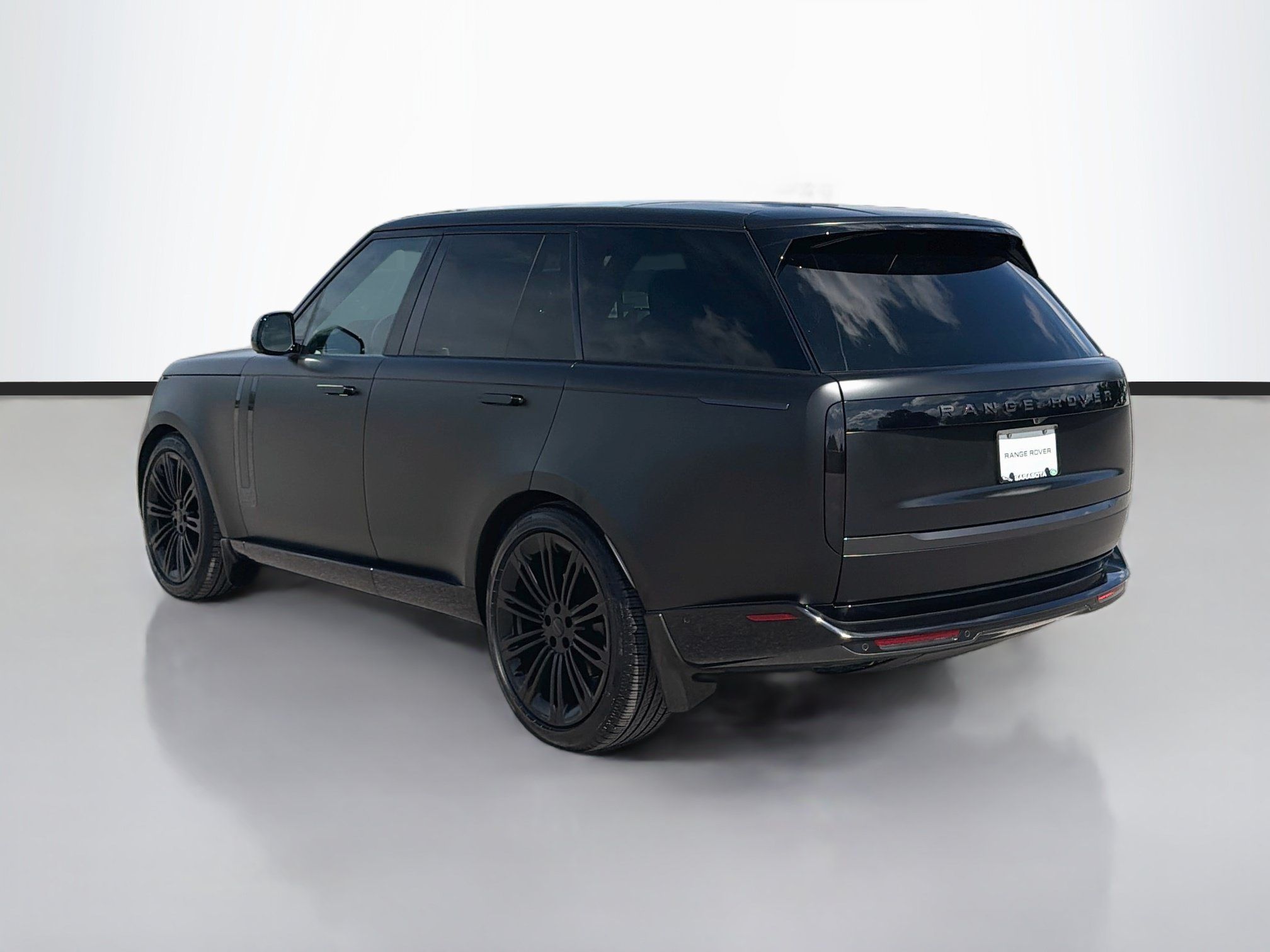 New 2026 Land Rover Range Rover SE AWD/4WD image 3