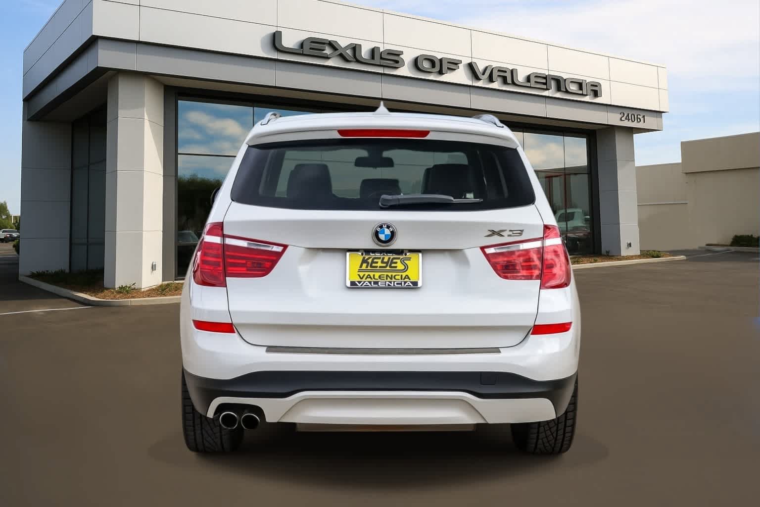 Used 2017 BMW X3 sDrive28i RWD image 3