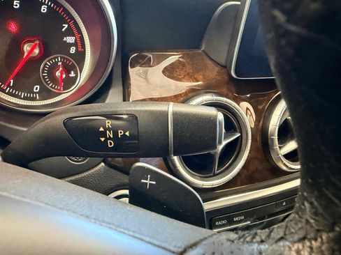 Used 2018 Mercedes-Benz CLA 250 image 33