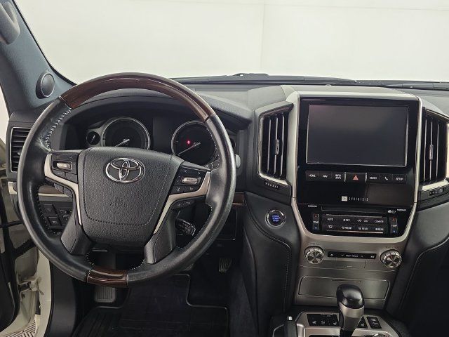 Used 2016 Toyota Land Cruiser AWD/4WD image 13