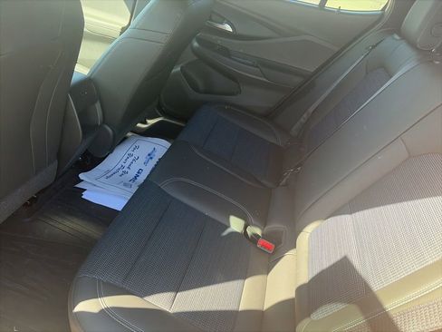 Used 2025 Buick Envista Preferred w/ Convenience I Package FWD image 10