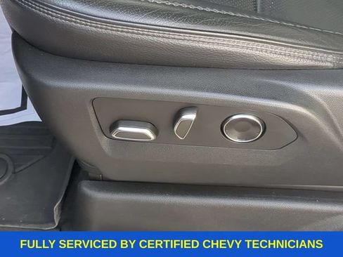 Used 2023 GMC Yukon XL Denali AWD/4WD image 24