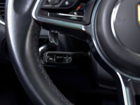 Certified 2018 Porsche Macan GTS AWD/4WD image 33