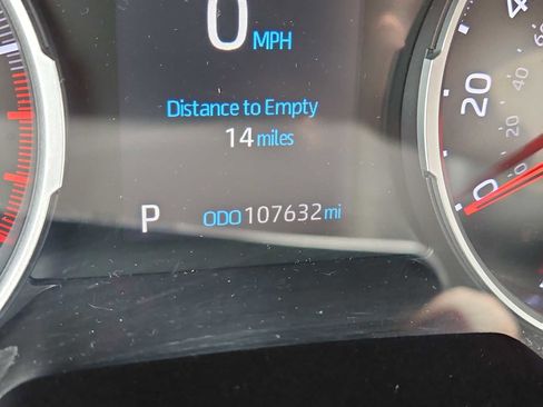 Used 2019 Toyota RAV4 LE w/ Carpet Mat Package AWD/4WD image 13