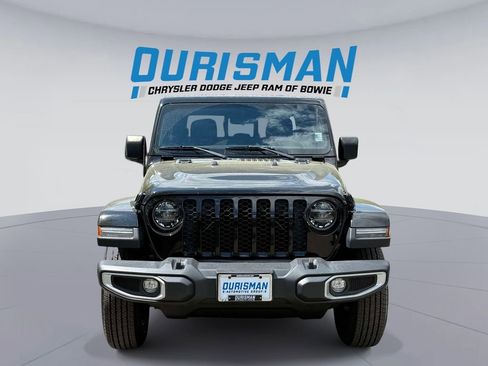 Used 2021 Jeep Gladiator Sport image 6