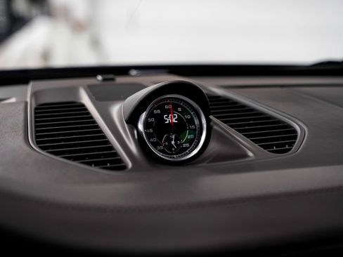 Used 2014 Porsche 911 Carrera S image 12