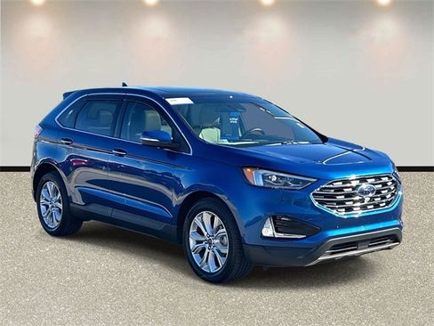 Certified 2020 Ford Edge Titanium w/ Equipment Group 301A image 3