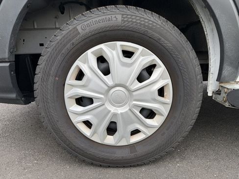 Used 2025 Ford Transit 250 Low Roof w/ Exterior Upgrade Package RWD image 9