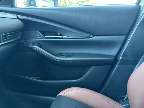 Certified 2025 MAZDA CX-30 Carbon image 24