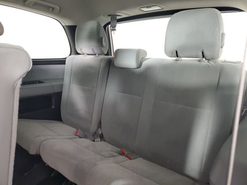 Used 2019 Toyota Sequoia SR5 AWD/4WD image 14