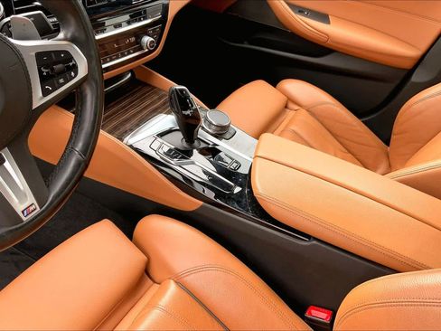 Used 2023 BMW 540i w/ M Sport Package image 16