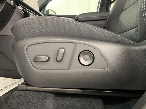 New 2026 Chevrolet Traverse LT w/ Driver Confidence Package image 15