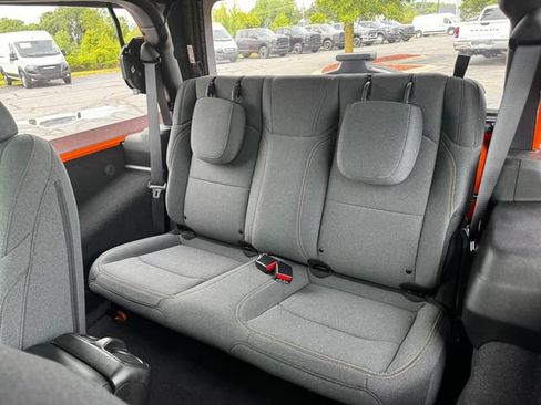 Certified 2025 Jeep Wrangler Sport AWD/4WD image 19