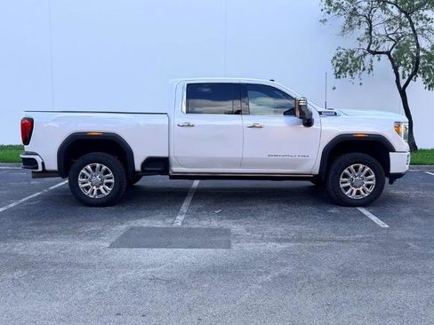 Used 2023 GMC Sierra 2500 Denali w/ Denali Ultimate Package AWD/4WD image 10