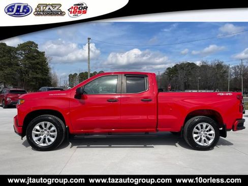 Used 2020 Chevrolet Silverado 1500 Custom w/ Custom Value Package AWD/4WD image 4