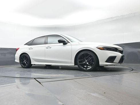 Used 2023 Honda Civic Sport image 34