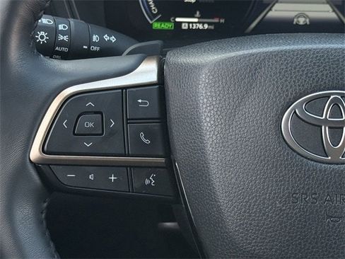 Used 2025 Toyota Grand Highlander AWD Hybrid image 14