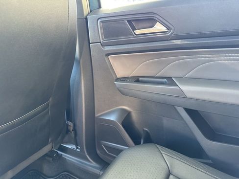 Certified 2023 Volkswagen Atlas Cross Sport SE w/ Black Wheel Package image 16