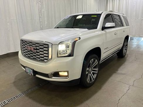 Used 2018 GMC Yukon Denali w/ Denali Ultimate Package AWD/4WD image 8