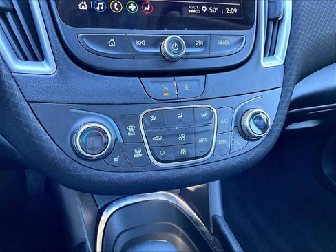 Used 2024 Chevrolet Malibu LT image 26