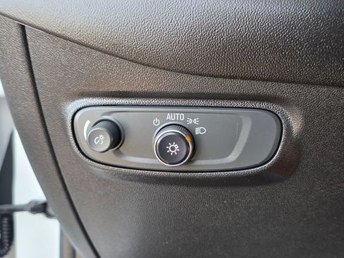 Used 2020 Chevrolet Equinox LT AWD/4WD image 38