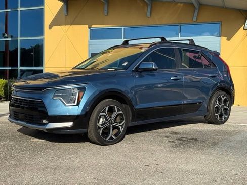 Certified 2025 Kia Niro SX Touring FWD image 28