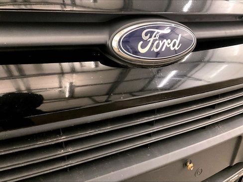 Used 2015 Ford Transit Connect XL image 28