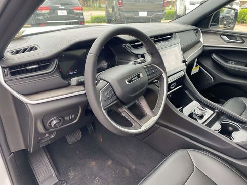 New 2026 Jeep Grand Cherokee L Limited w/ Limited Altitude Package RWD image 21