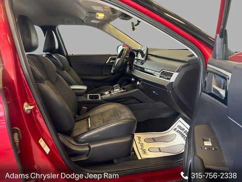 Used 2023 Mitsubishi Outlander SE AWD/4WD image 12