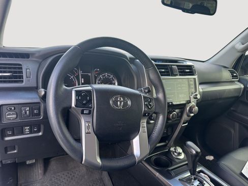 Used 2022 Toyota 4Runner TRD Sport w/ Technology Package AWD/4WD image 10