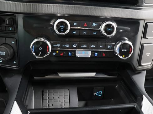 Used 2025 Ford F250 Platinum w/ FX4 Off-Road Package image 11