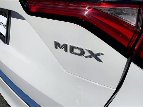 Used 2022 Acura MDX SH-AWD w/ Advance Package image 10