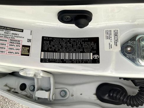 Used 2024 Toyota Corolla LE FWD image 21