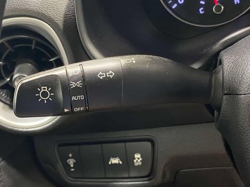 Used 2021 Kia Forte LXS FWD image 23