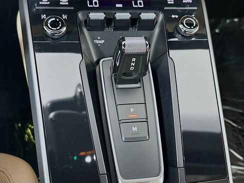 Certified 2021 Porsche 911 Carrera RWD image 19