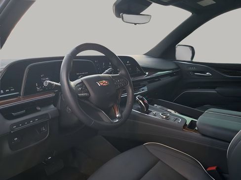 Certified 2024 Cadillac Escalade Premium Luxury image 31