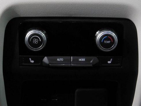 Used 2024 GMC Acadia Denali image 79