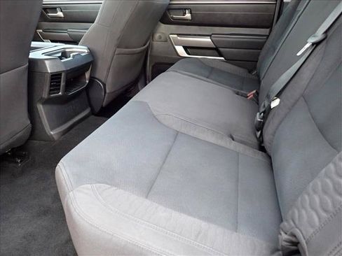 Used 2022 Toyota Tundra SR5 w/ SR5 Convenience Package AWD/4WD image 9