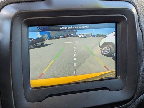 Used 2019 Jeep Renegade Trailhawk w/ LED Lighting Group AWD/4WD image 27