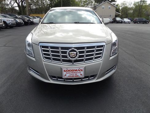 Used 2013 Cadillac XTS Luxury w/ Driver Awareness Package FWD image 2