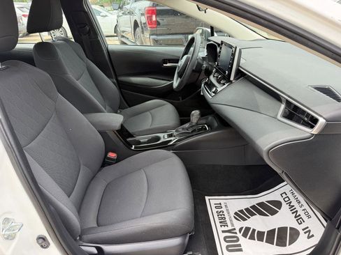 Used 2021 Toyota Corolla LE w/ Carpet Mat Package (TMS) FWD image 13