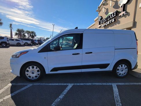 Used 2020 Ford Transit Connect XLT image 8