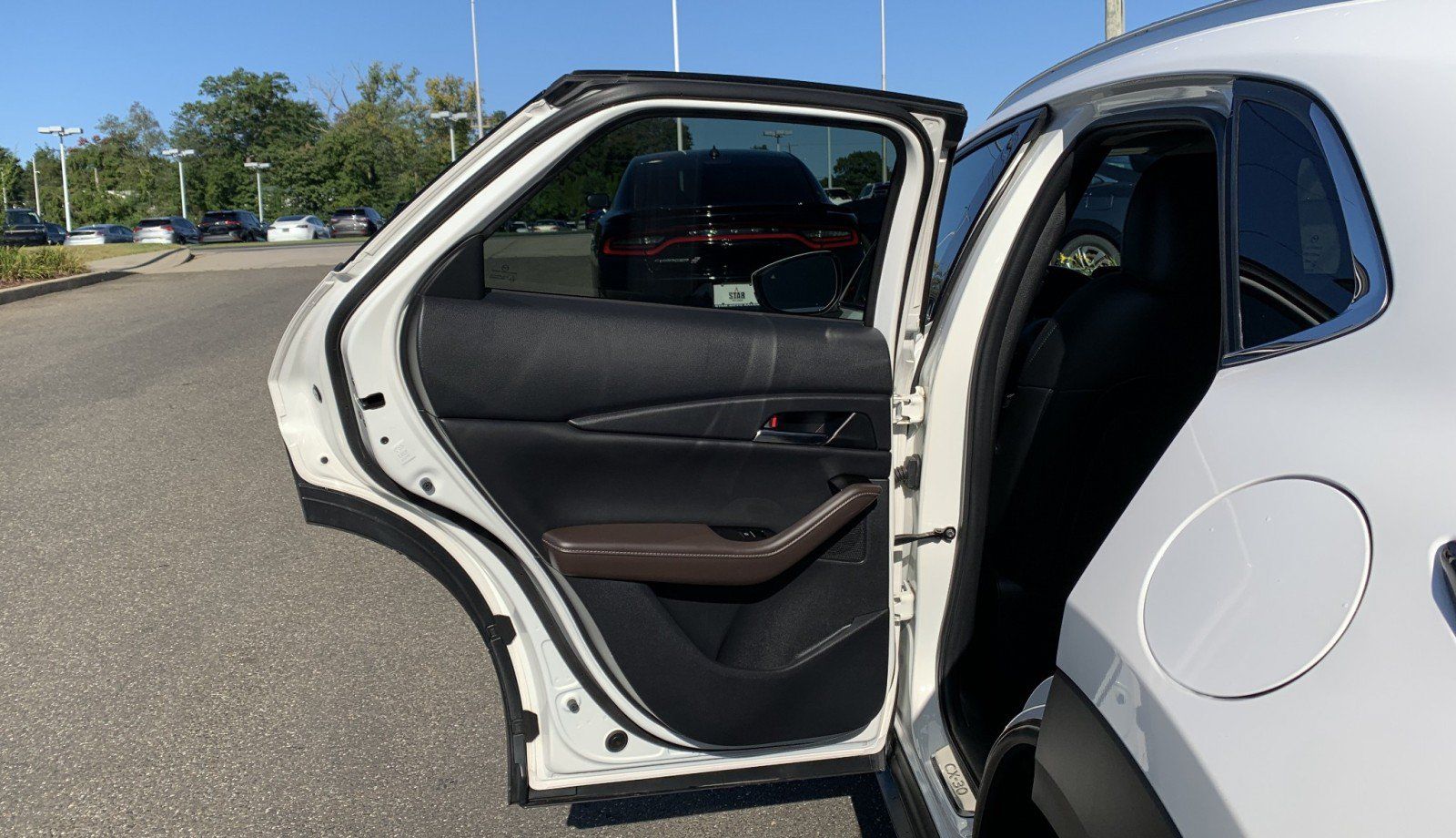 Used 2023 MAZDA CX-30 AWD 2.5 S w/ Premium Package image 27