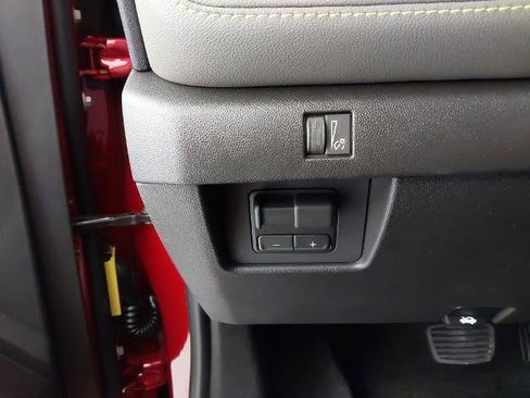 New 2026 Chevrolet Colorado ZR2 w/ Technology Package AWD/4WD image 23