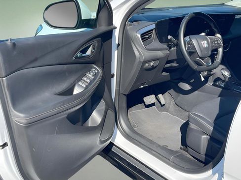Used 2024 Buick Encore GX Sport Touring image 11