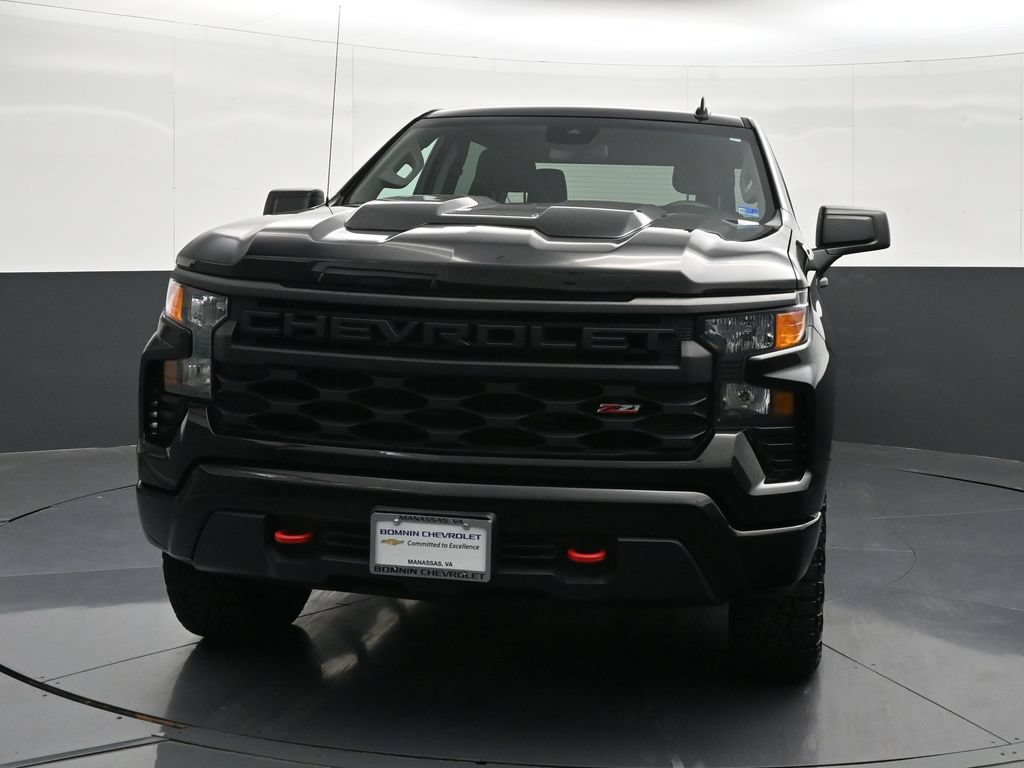 Certified 2023 Chevrolet Silverado 1500 Custom Trail Boss w/ LPO, Dark Essentials Package AWD/4WD image 8