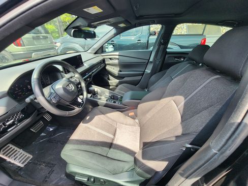 Used 2024 Honda Accord Sport image 16