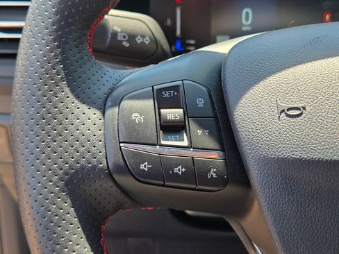 Used 2024 Ford Escape ST-Line w/ Tech Pack #1 AWD/4WD image 18