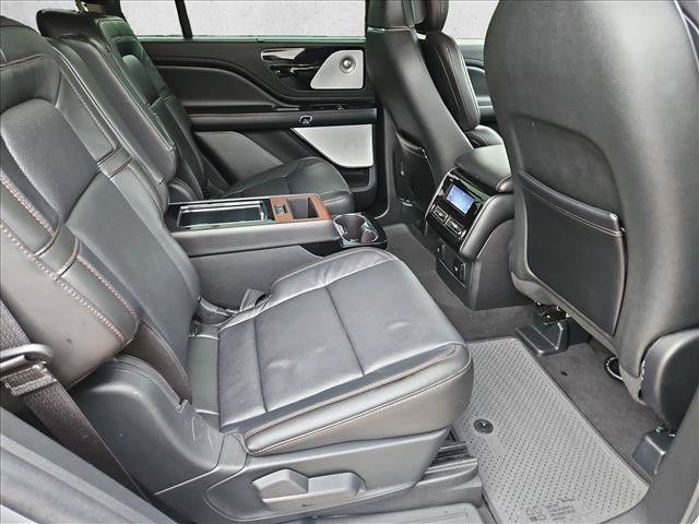 Used 2024 Lincoln Aviator Reserve w/ Equipment Group 201A AWD/4WD image 22