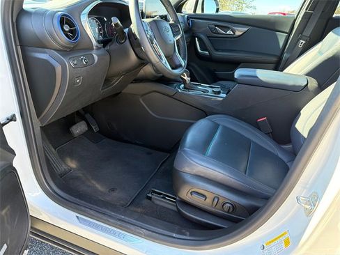 Used 2023 Chevrolet Blazer RS w/ Driver Confidence II Package image 9